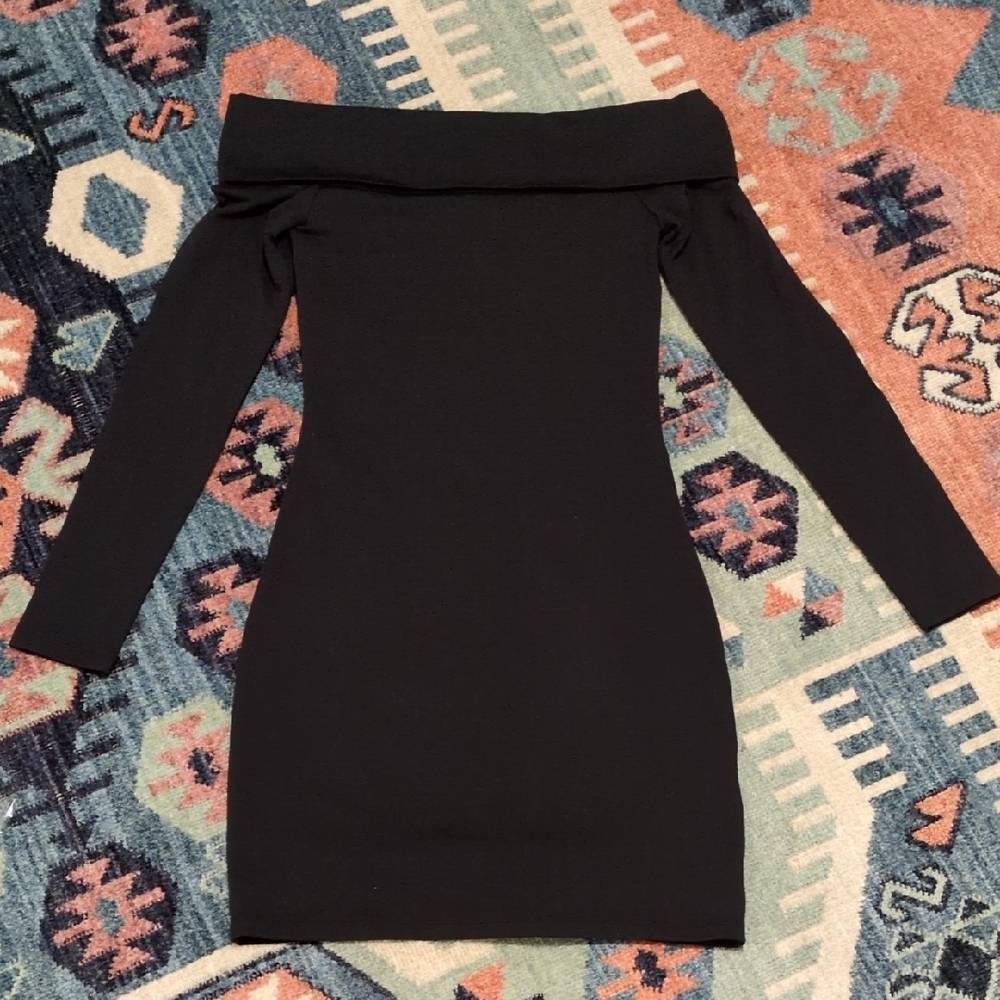NWT Aritzia Contour Mini Dress - Black